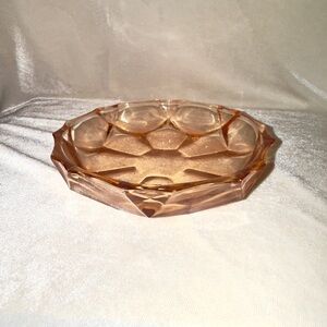UV reactive pink depression glass faceted small dish 5,5” dia